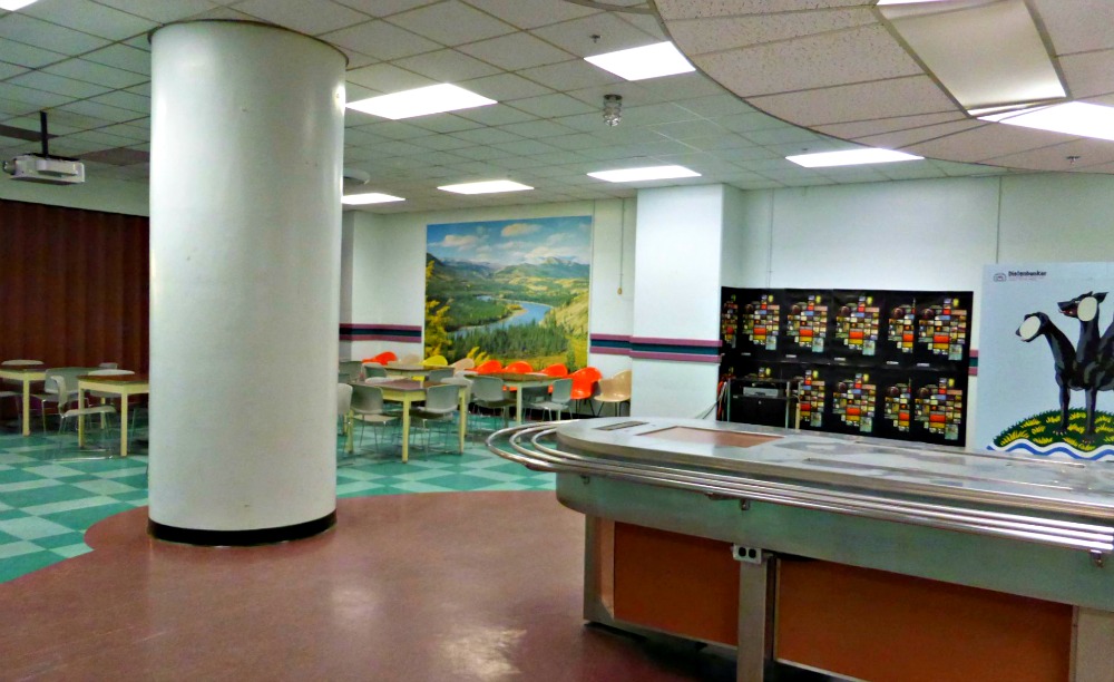 Diefenbunker Cafeteria