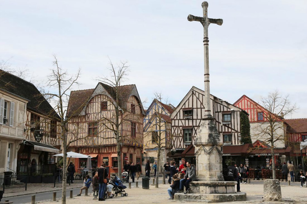 small towns to visit in northern france