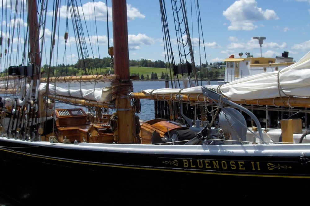 Things to Do in Nova Scotia - Bluenose II (Dog Trotting) Things to Do in Nova Scotia - Bluenose II (Dog Trotting)
