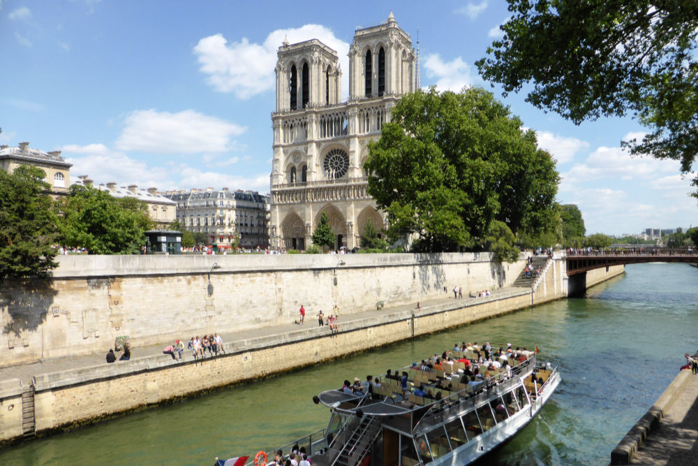 Weekend Guide to Paris - Boat Ride along the Seine