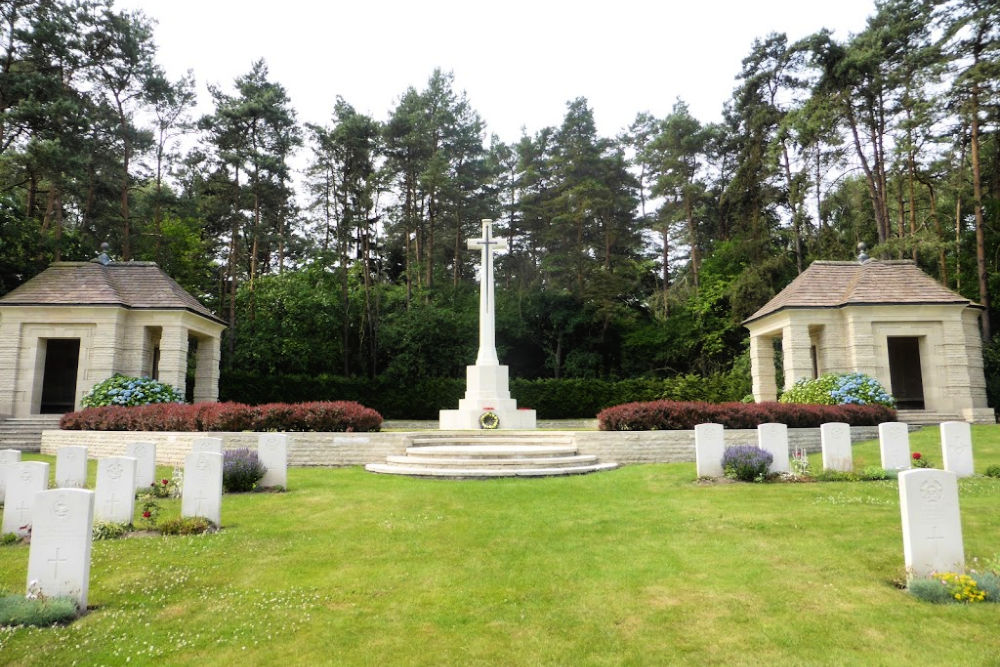 Design and Structure of Commonwealth War Cemeteries - Near Bergen-Belsen, Germany