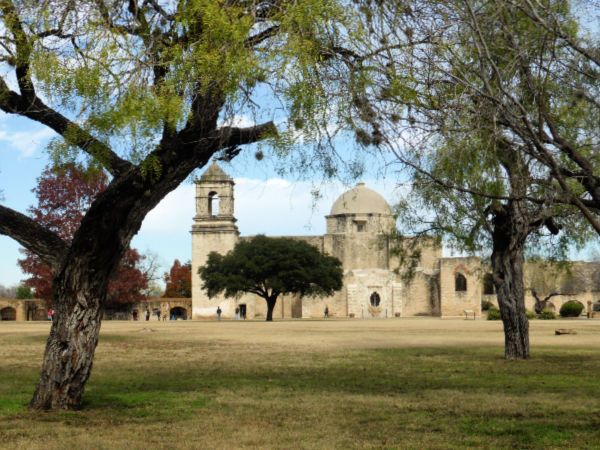 Exploring San Antonio, Texas Mission Trail Thumbnial