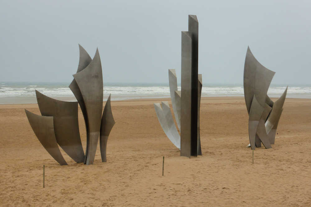 Normandy Itinerary Les Braves Monument Omaha Beach