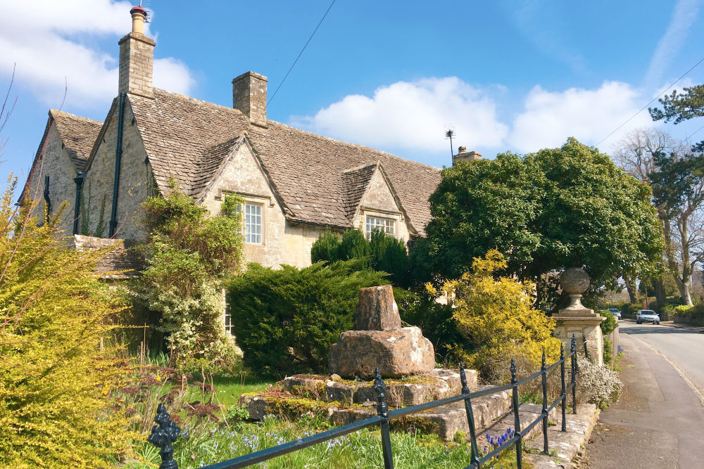 Weekend Breaks in England - The Cotswolds (Where Goes Rose)