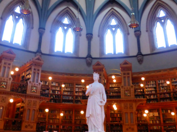 Touring Parliament Hill - The Senate and House of Commons Thumbnail