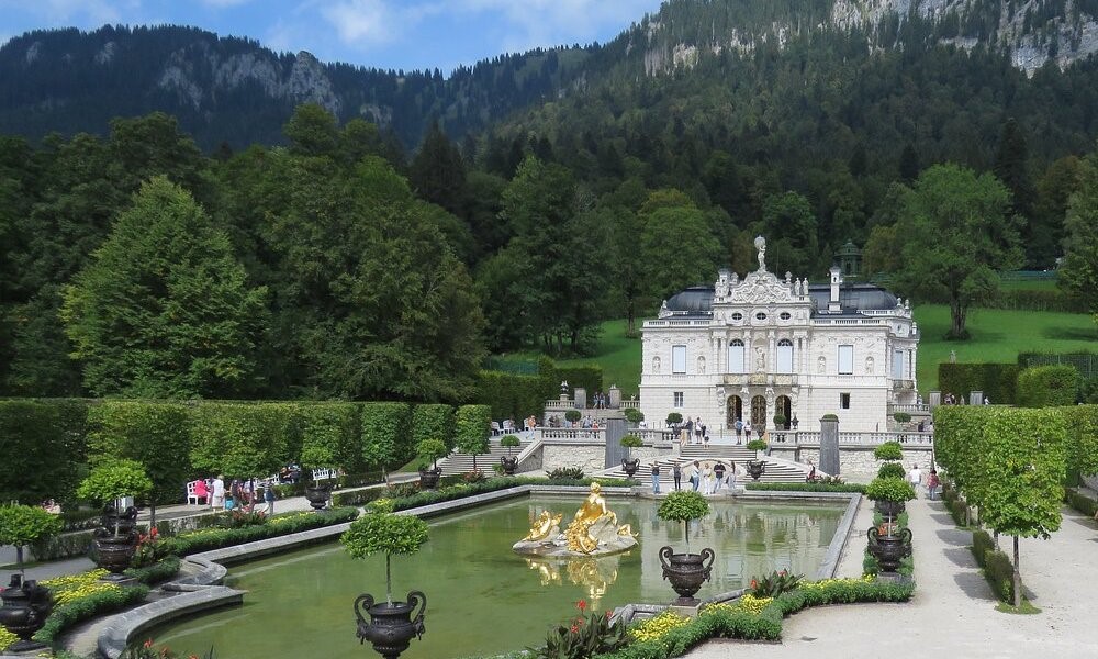 Castles to Visit in Germany - Linderhof Castle (The Gap Decaders)