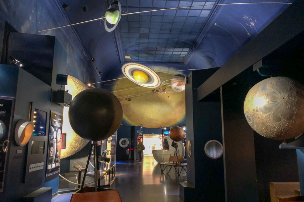 Advanced French: At the science museum in Paris - OpenLearn - Open